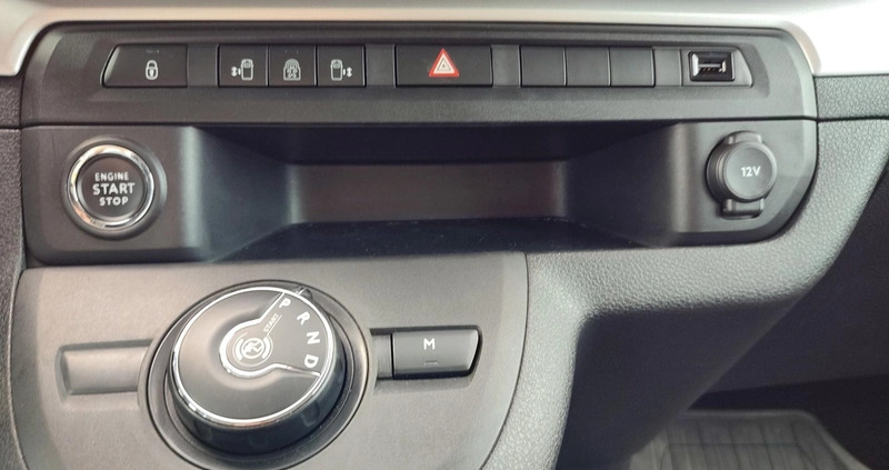 Toyota Proace Verso cena 199900 przebieg: 94169, rok produkcji 2019 z Żuromin małe 301